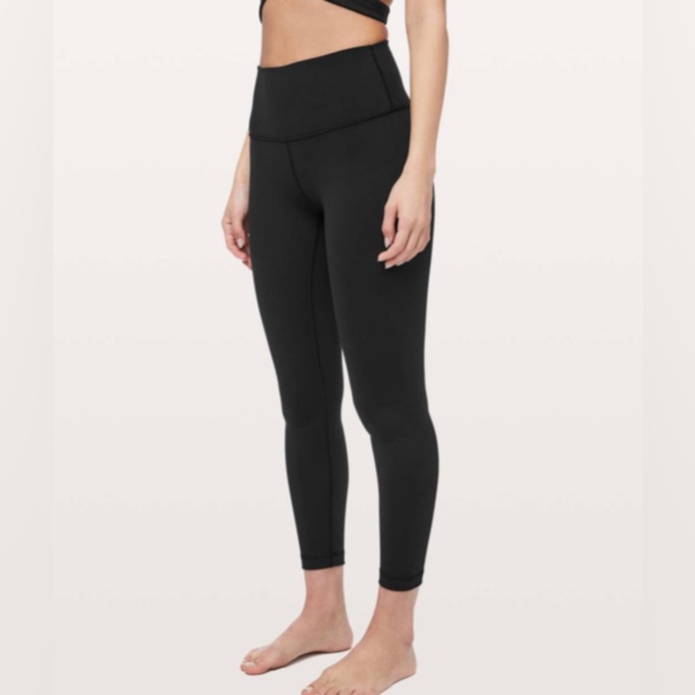 lululemon Wunder Under High-Rise Tight Luon 25"
Black Size 4 NWT
